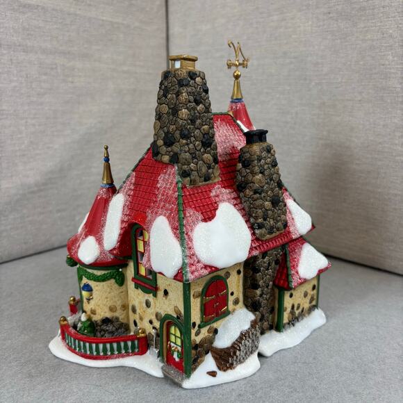 Dept 56 Nettie's Mistletoe Manor 56895 North Pole Series Special Edition - Picture 6 of 13